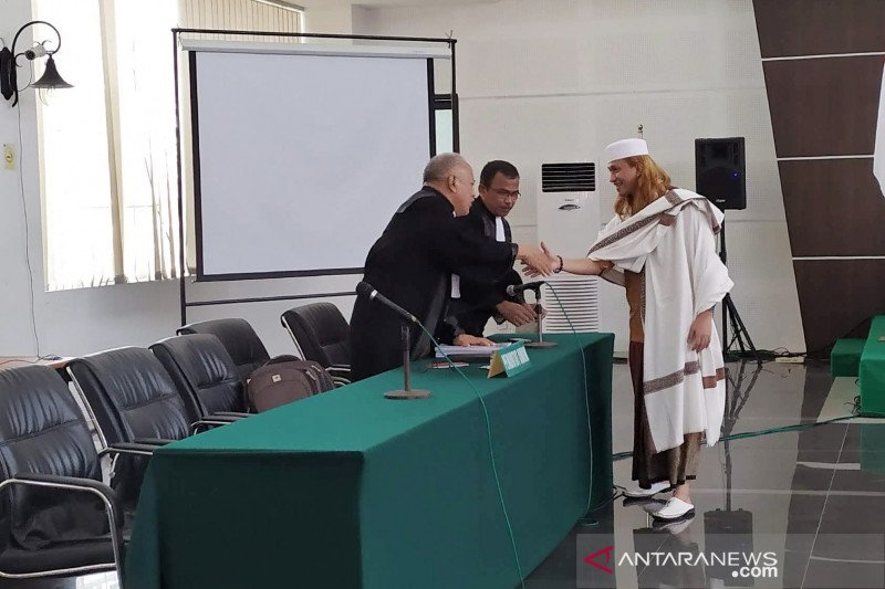 Bahar bin Smith Menolak Diperiksa Terkait Dugaan Penganiyaan Sopir Taksi