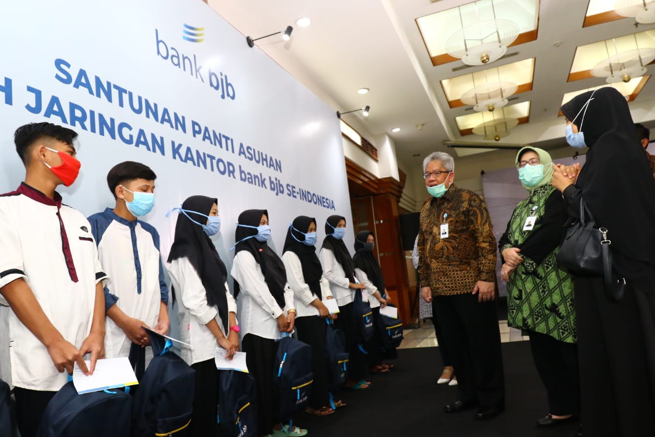 bank bjb Salurkan Bantuan Kemanusiaan kepada Panti Yatim bank bjb Salurkan Bantuan Kemanusiaan kepada Panti Yatim