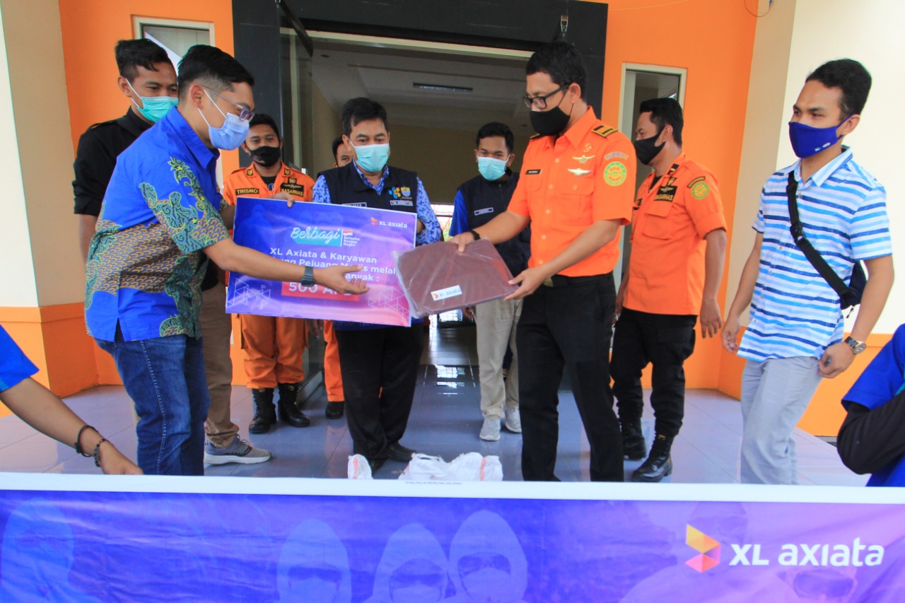 Peringati Hari Pahlawan, XL Axiata Salurkan Ribuan APD Untuk Tenaga Medis