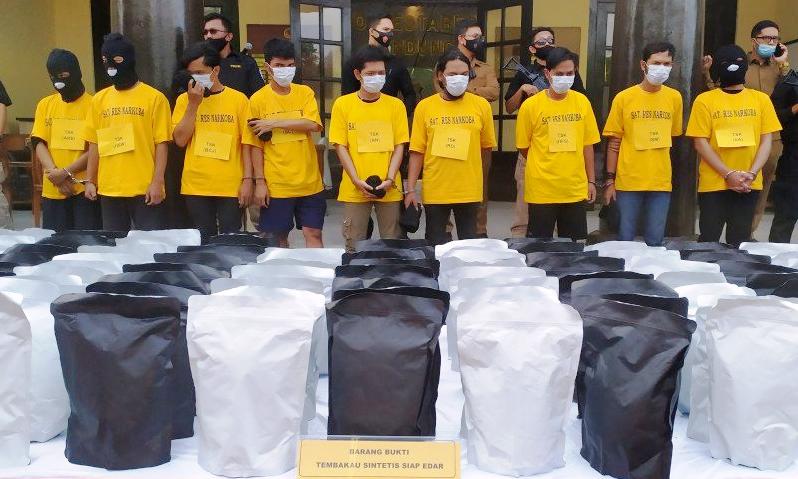 Polrestabes Bandung Ungkap 150 Kg Tembakau Gorila Siap Edar