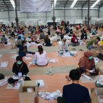 Sebanyak 400 Warga Sekitar Gudang Logistik KPU Kab. Bandung Dijadikan Tenaga Pelipat Surat Suara. Bagaimana Pengawasannya?