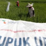 Petani Keluhkan Harga Pupuk