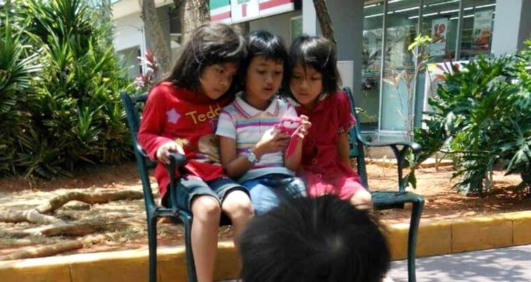 Usulkan Batasan Usia Pengguna Medsos 17 Tahun