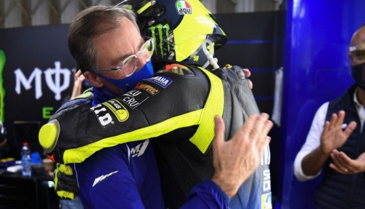 Emosional, Rossi Ucapkan Perpisahan Dengan Tim Pabrikan Yamaha