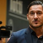 Legenda AS Roma Francesco Totti Positif Corona