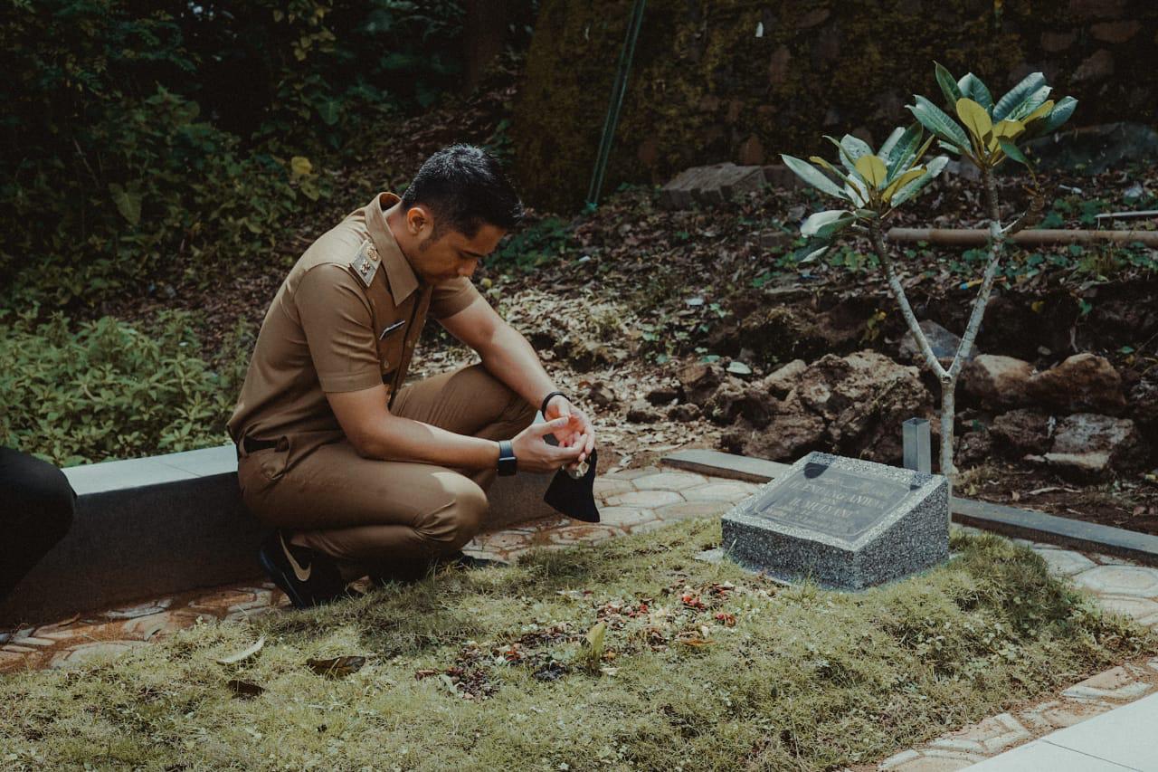 Terkesan Tak Terawat, Makam Pendiri KBB akan Dipugar Terkesan Tak Terawat, Makam Pendiri KBB akan Dipugar
