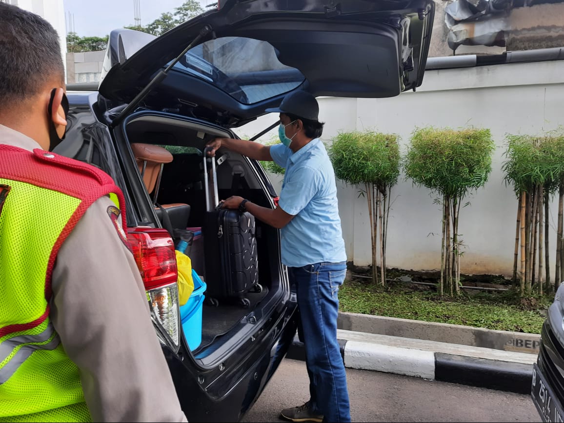 KPK Geledah Empat Ruangan di DPRD Jabar dan Sita Sekoper Arsip Anggaran