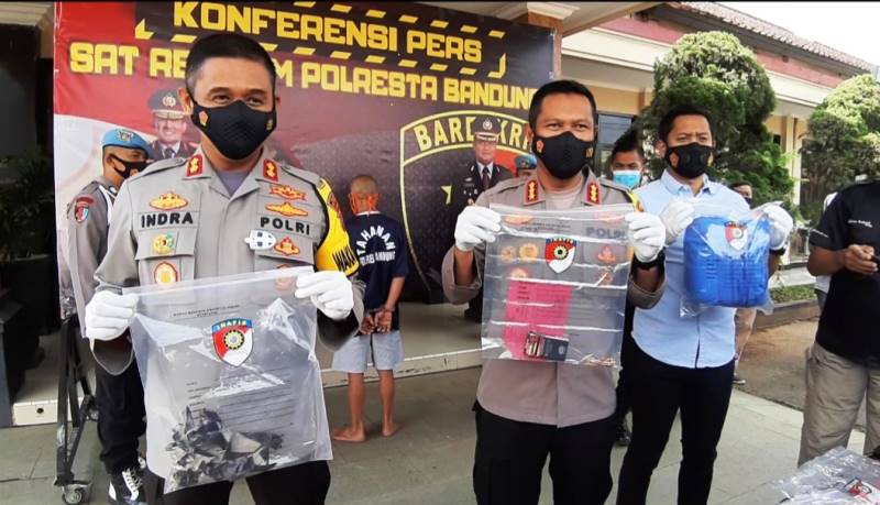 Terbakar Api Cemburu, di Subang Seorang Suami Lakban Istri Kemudian Dibunuh