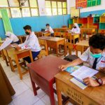 SKB Tiga Menteri Dianggap Bisa Bikin Siswi Berperilaku Semaunya, Benarkah?