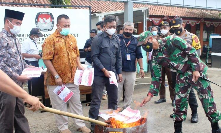 Kondisi Rusak dan Tak Bisa Digunakan, Ribuan Surat Suara Dimusnahkan
