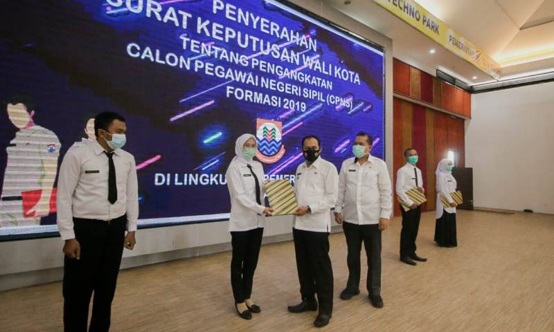 98 CPNS KotaCimahi Terima SK Pengangkatan