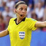 Frappart jadi Wasit Wanita Pertama di Liga Champions