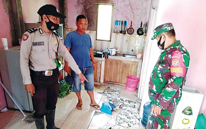 Tanah Bergerak Ancam Warga