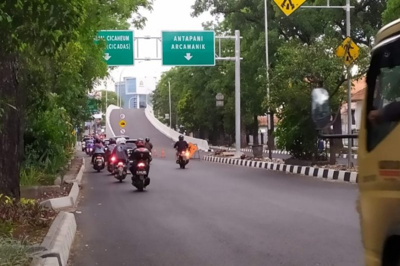 Konstruksi "flyover" perlintasan Gatot Subroto dan Ahmad Yani Bandung Selesai Dibangun
