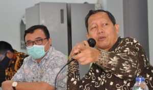 Cisumdawu Syarat Mutlak BIJB Berjalan Maksimal Daddy Rohandy (kanan), anggota komisi IV DPRD Jabar bersama Anggota komisi IV Dewan Perwakilan Rakyat Daerah (DPRD) Jawa Barat (Jabar), Mochamad Ichsan Maoludin.