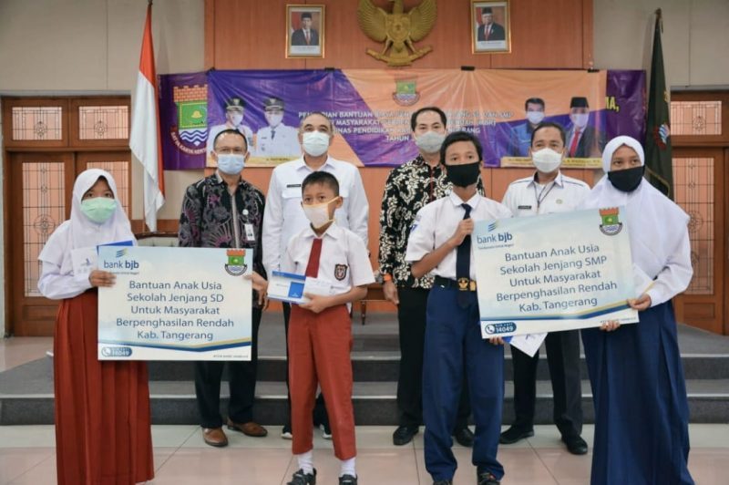 bank bjb Fasilitasi Bantuan Pendidikan di Tangerang