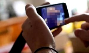 Wah! Ternyata Ini Tipe Cewek Kesukaan ‘Kakek Sugiono’, Simak Juga Siapa 'Cewek Pertamanya' saat Shooting