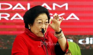 Hadiah Spesial Untuk Ulang Tahun Bu Mega Hadiah Spesial Untuk Ulang Tahun Bu Mega