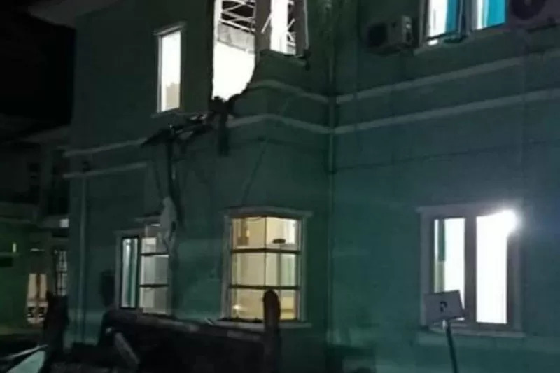 Gempa di Sulawesi Barat, Gedung-Gedung Tinggi Ambruk Gempa di Sulawesi Barat, Gedung-Gedung Tinggi Ambruk