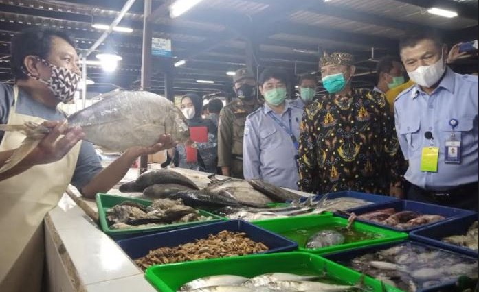 Rencana Vaksinasi COVID-19 Pedagang Pasar Langsung di Kiosnya