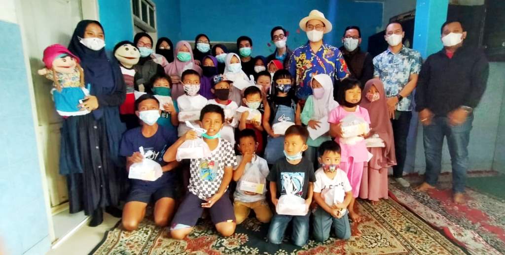 PT CBS Santuni 50 Anak Yatim dan Lengkapi Fasilitas Masjid Dayeuh Kolot