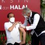 Presiden disuntik Vaksin. Foto: tangkapan layar Youtube Sekretariat Presiden.