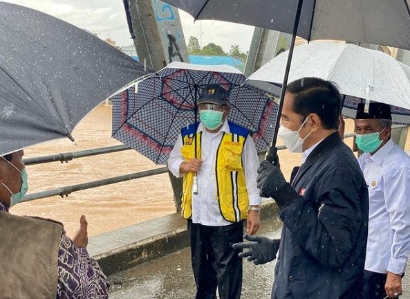 Tanggapi Banjir Kalsel, Jokowi: Yang Terbesar dalam Kurun 50 Tahun Terakhir Tanggapi Banjir Kalsel, Jokowi: Yang Terbesar dalam Kurun 50 Tahun Terakhir