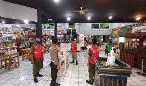 Perketat Protokol Kesehatan, Gugus Tugas Covid-19 Tinjau Tempat Makan di Braga Perketat Protokol Kesehatan, Gugus Tugas Covid-19 Tinjau Tempat Makan di Braga