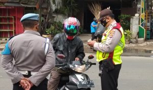 7 Kendaraan Motor Terkena Operasi Yustisi GAKPLIN di Polsek Astana Anyar 7 Kendaraan Motor Terkena Operasi Yustisi GAKPLIN di Polsek Astana Anyar