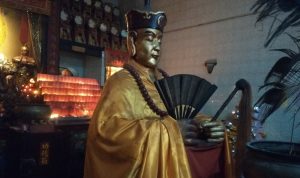 Unik! Meski Dikimpo Berulang Kali, Tangan Rupang Can Kui Zu Shi di Vihara Dharma Ramsi Tetap Hitam Unik! Meski Dikimpo Berulang Kali, Tangan Rupang Can Kui Zu Shi di Vihara Dharma Ramsi Tetap Hitam