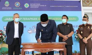 Dana PEN Disoal Dewan