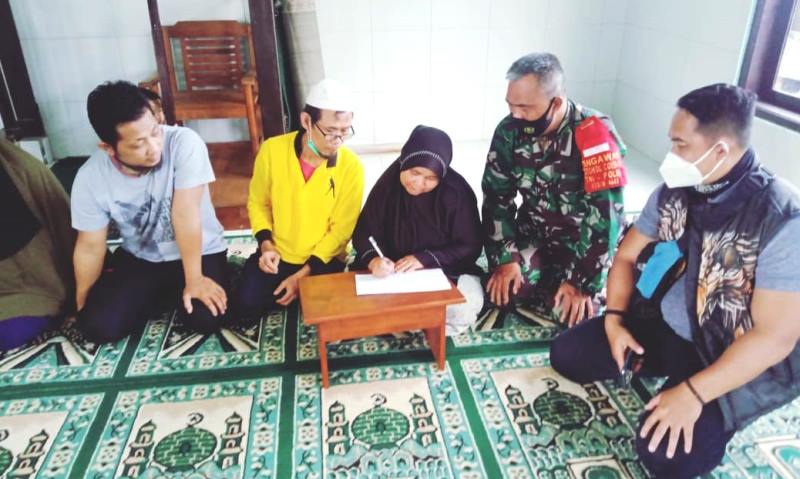 Jemaah Eks Tentara Allah Merasa Tersudut Jemaah Eks Tentara Allah Merasa Tersudut