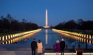 Suasana Haru Jelang Pelantikan Joe Biden di Capitol, Kenang 400 Ribu Warga Korban Covid-19 Suasana Haru Jelang Pelantikan Joe Biden di Capitol, Kenang 400 Ribu Warga Korban Covid-19