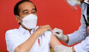 Presiden Jokowi Jalani Vaksinasi COVID-19 Kedua