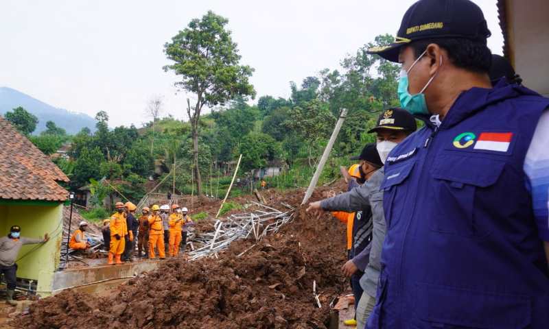 Polda Jabar Akan Selidiki Perizinan Perumahan di Desa Cihanjuang