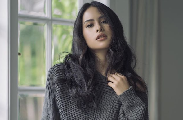 Intip Isi Koper Maudy Ayunda Ketika Persiapan Pergi ke US, Bikin Netizen Salah Fokus