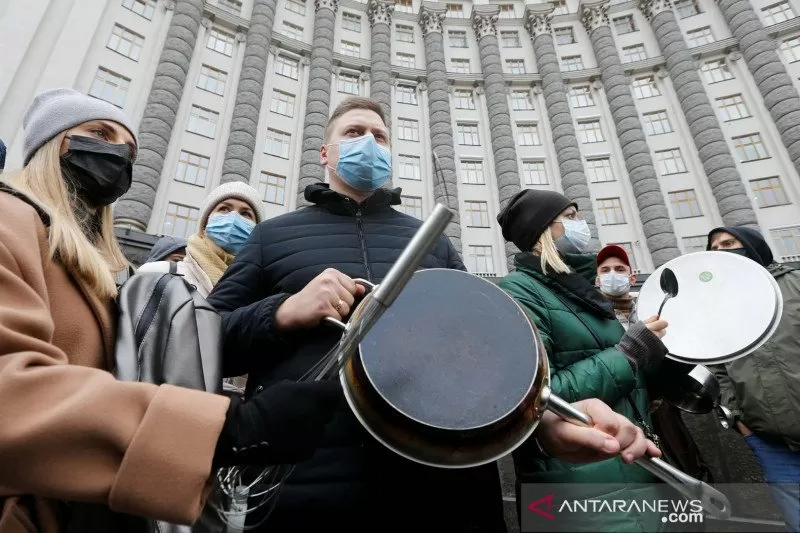 Ukraina Capai Kasus Harian COVID-19 Terendah Sejak September 2020