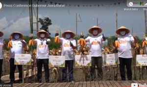 Gubernur Ridwan Kamil Resmikan Smart Green House untuk Kemakmuran Petani Jabar