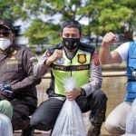 DAS Citarum Berangsur Pulih, Forkopimda Jabar Tebar Benih Ikan