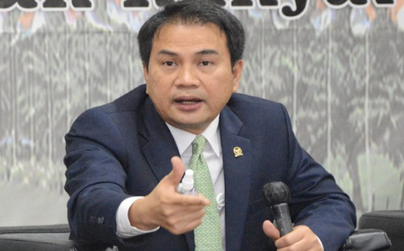 Polemik Kebijakan Kemenhub Perbolehkan Kursi Pesawat Terisi Penuh, Wakil Ketua DPR Layangkan Kritik Tajam