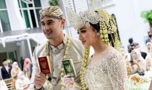 Ali Syakieb dan Margin Wieheerm Menikah Pakai Adat Sunda