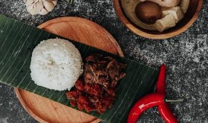 Tersaji Gudeg Ala Bandung