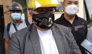 Kuasa Hukum Ormas Pemuda Pancasila Razman Arif Nasution saat menjumpai awak ketika menangani kasus di Bandung