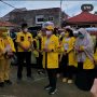 Yanti Airlangga Salurkan Bantuan IIPG di Karawang