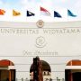 Universitas Widyatama Raih Penghargaan Kampus Ternama