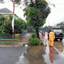 Kali Krukut Meluap, Warga Prediksi Bakal Terjadi Banjir