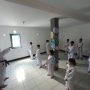 Keren! Mengisi Waktu Luang, Anak-Anak di Astana Anyar Berlatih Karate