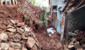 Kejadian Tanah Longsor di Pasir Gunung Selatan, Begini Kesaksian Korban Kejadian Tanah Longsor di Pasir Gunung Selatan, Begini Kesaksian Korban