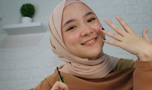 Keluarga Setia Dampingi Nissa Sabyan di Tengah Gosip Perselingkuhan