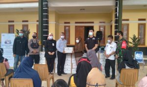 bjb GreatPeople Salurkan Bantuan Pangan kepada Warga Terdampak Bencana bjb GreatPeople Salurkan Bantuan Pangan kepada Warga Terdampak Bencana
